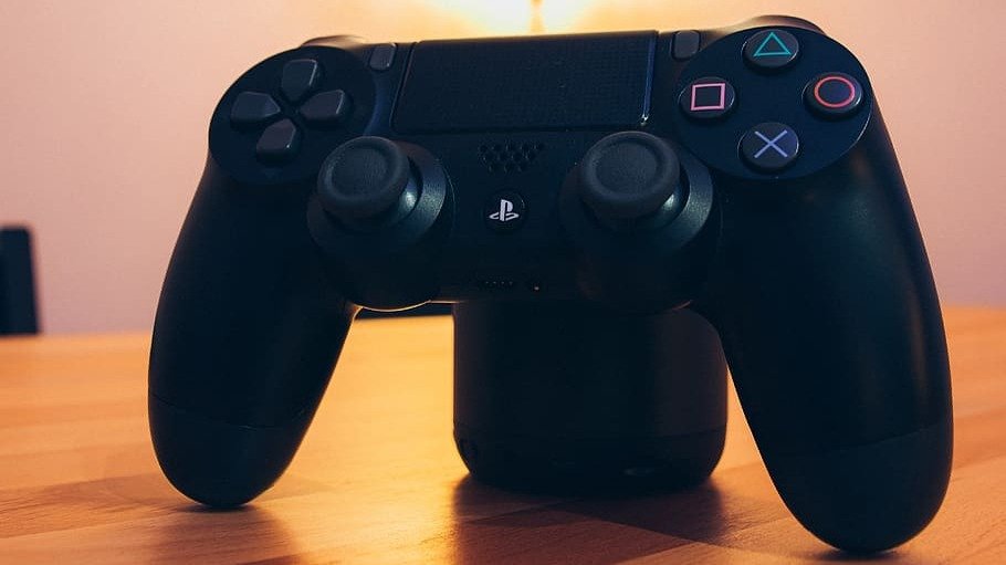Игры на PS уже озвучены. Фото: piqsels